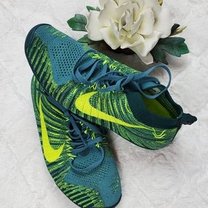 pull on athletic shoes